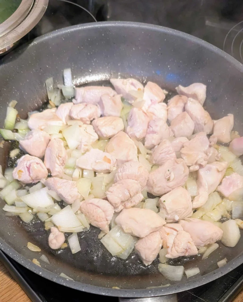 Hühnchen mit Kokosmilch und Mango